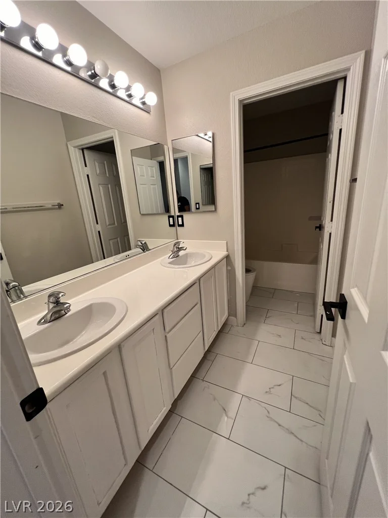 6616 Black Oaks, North Las Vegas, NV 89084
