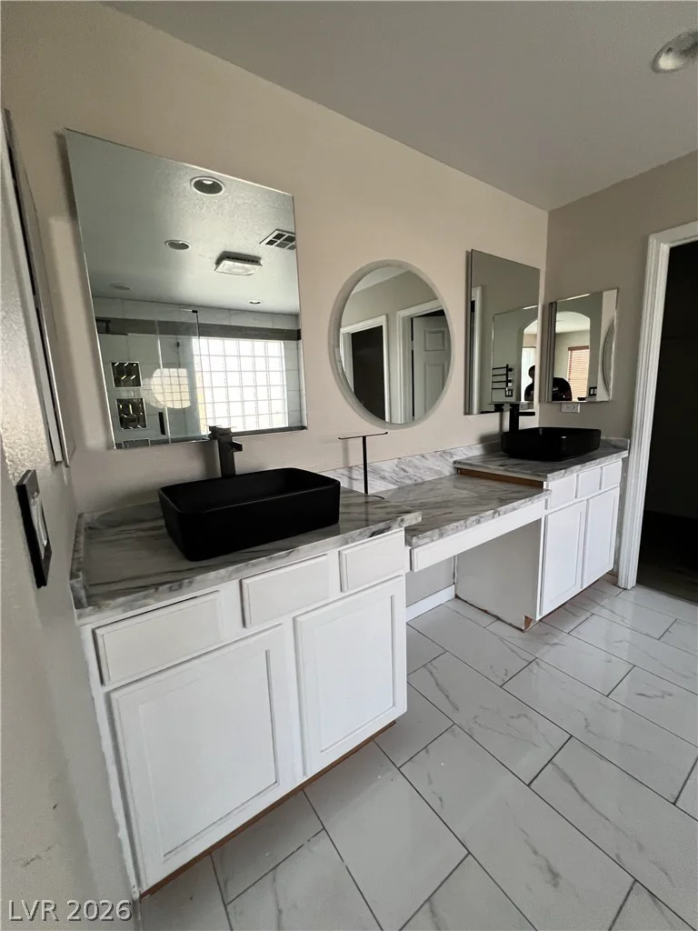 6616 Black Oaks, North Las Vegas, NV 89084