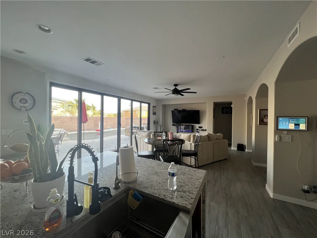 6616 Black Oaks, North Las Vegas, NV 89084