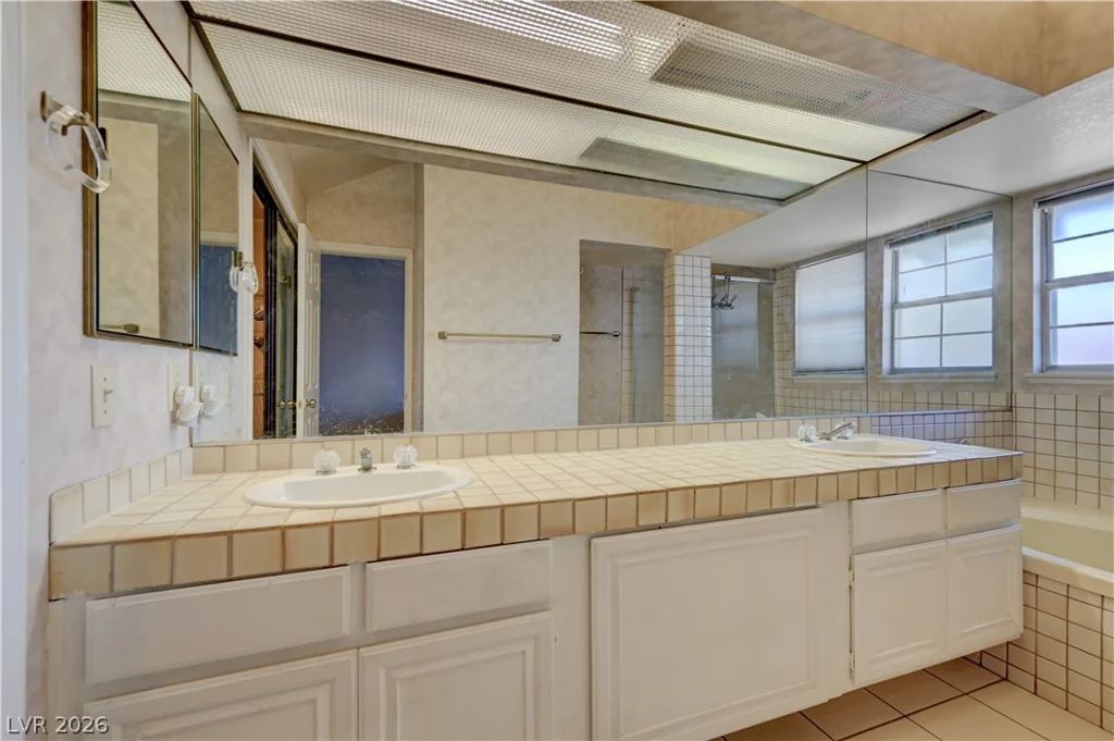 4071 Radbourne, Las Vegas, NV 89121