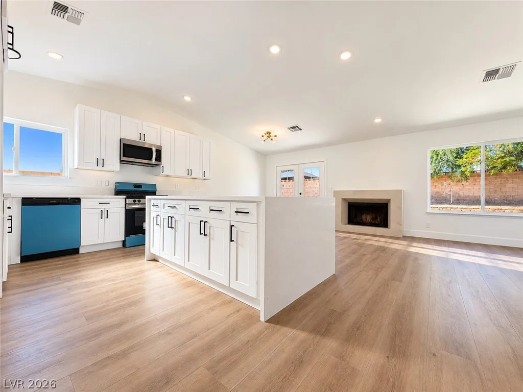 7157 Sixshooter, Las Vegas, NV 89119