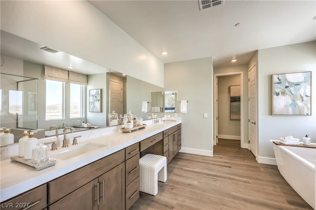 7908 Arial Bay, North Las Vegas, NV 89084