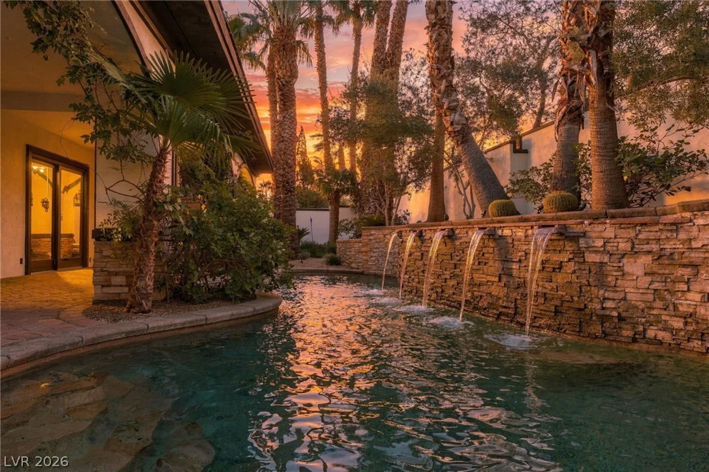 9325 Canyon Classic, Las Vegas, NV 89144