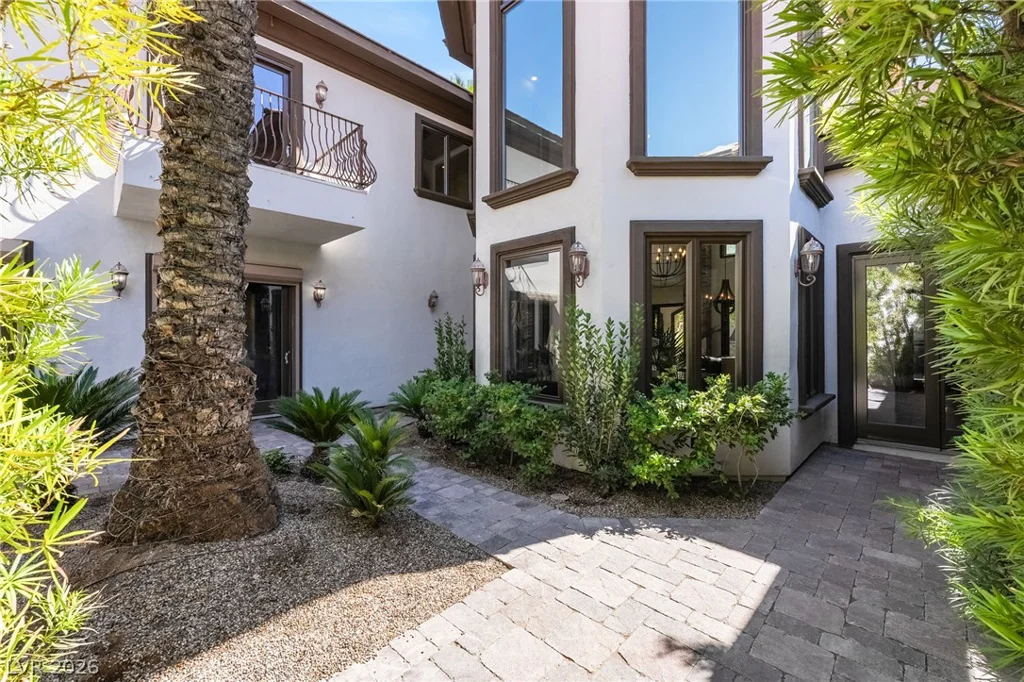 9325 Canyon Classic, Las Vegas, NV 89144