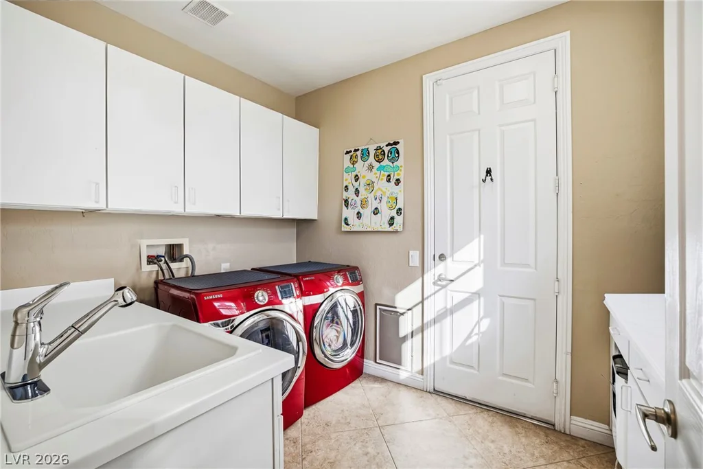 8745 Killians Greens, Las Vegas, NV 89131