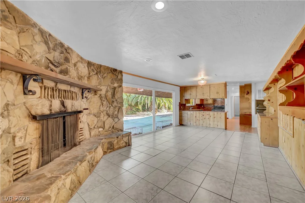838 Fairview, Henderson, NV 89015