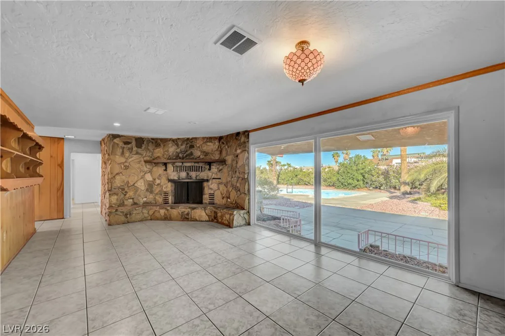 838 Fairview, Henderson, NV 89015