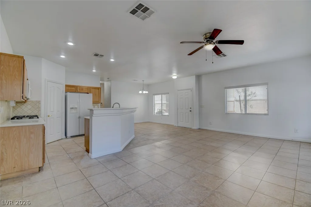 8758 Tom Noon, Las Vegas, NV 89178