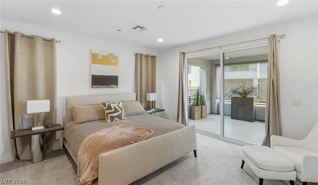 10752 Patina Hills, Las Vegas, NV 89135