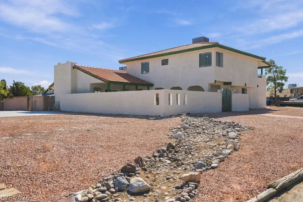 3731 Moberly, Las Vegas, NV 89139
