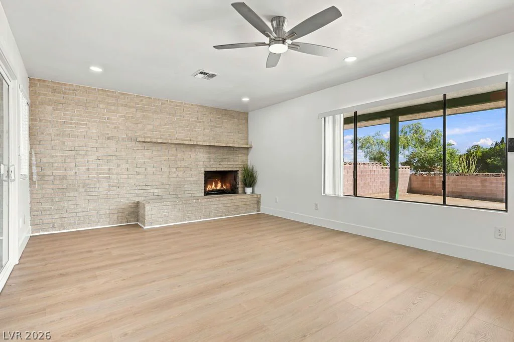3731 Moberly, Las Vegas, NV 89139