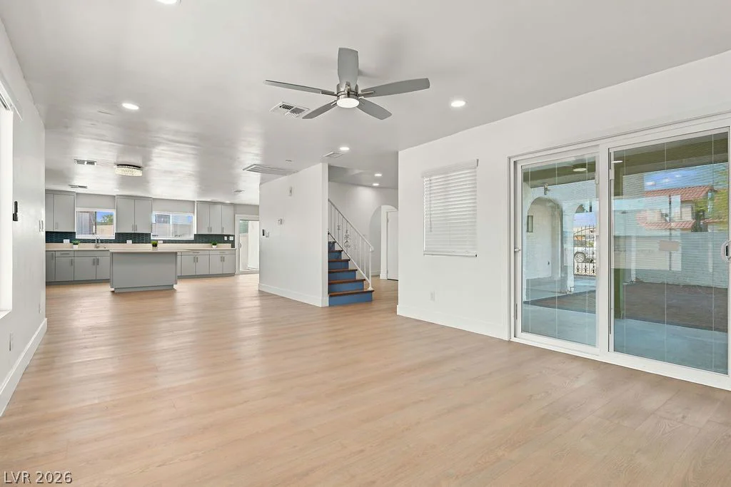 3731 Moberly, Las Vegas, NV 89139