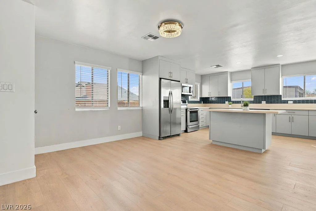 3731 Moberly, Las Vegas, NV 89139