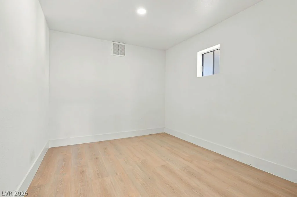 3731 Moberly, Las Vegas, NV 89139