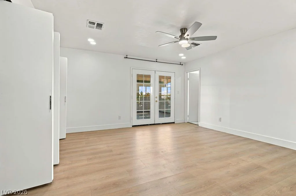 3731 Moberly, Las Vegas, NV 89139