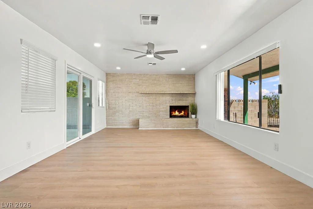 3731 Moberly, Las Vegas, NV 89139