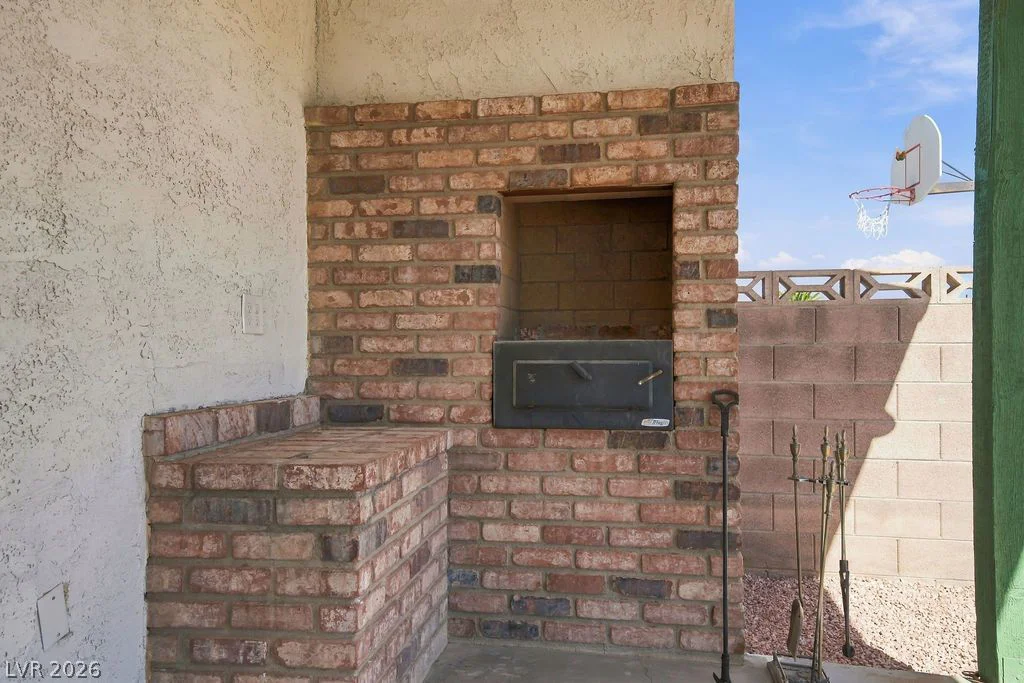3731 Moberly, Las Vegas, NV 89139