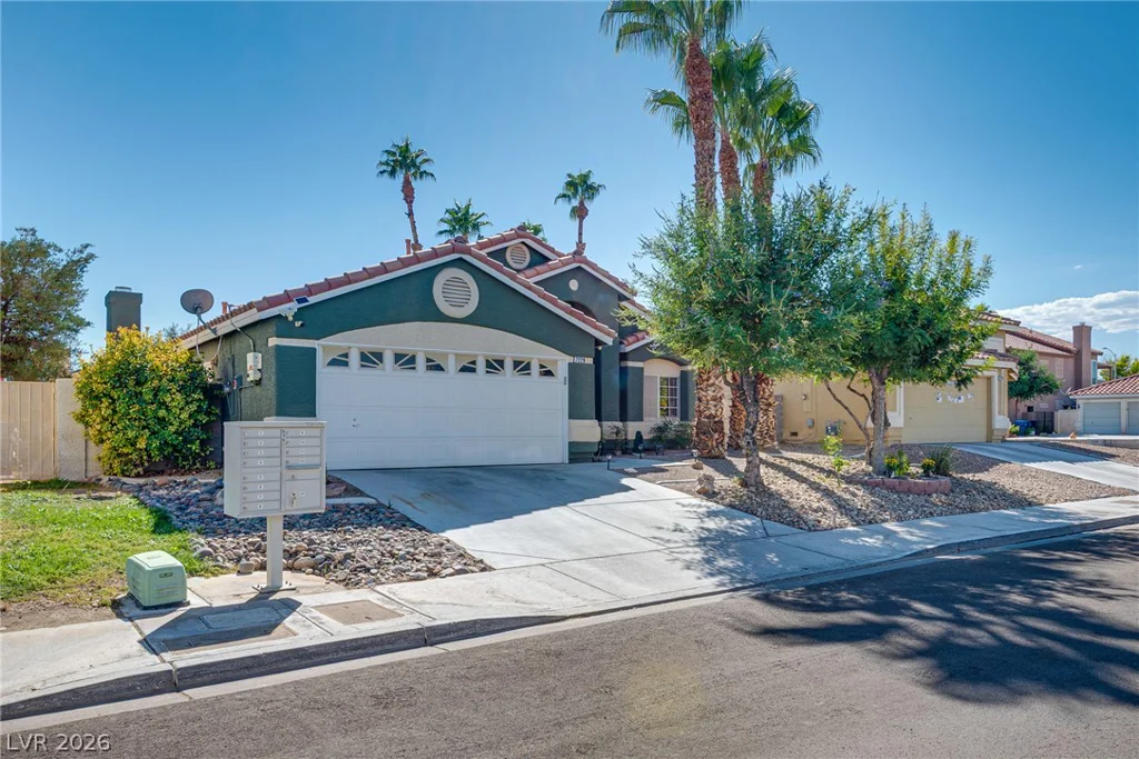 7229 Chic, Las Vegas, NV 89129