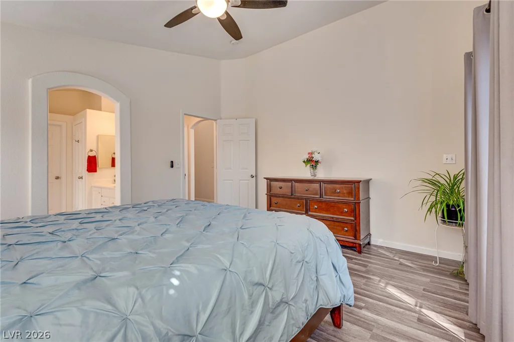 7229 Chic, Las Vegas, NV 89129