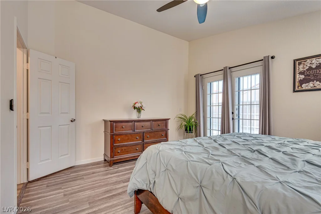 7229 Chic, Las Vegas, NV 89129