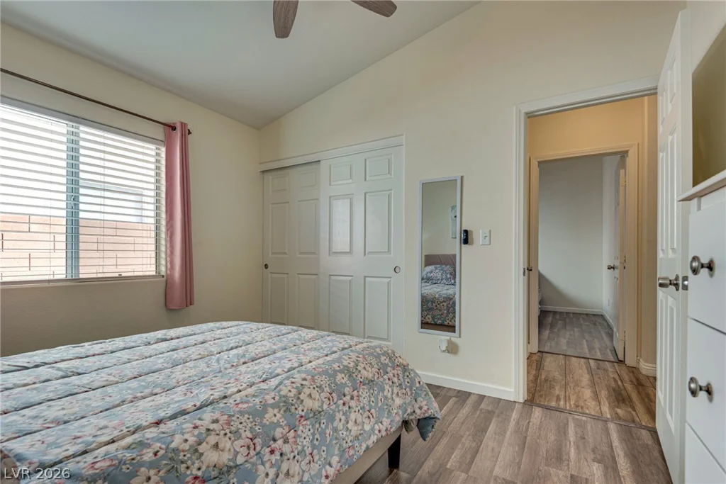 7229 Chic, Las Vegas, NV 89129