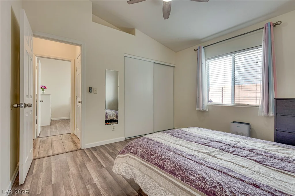 7229 Chic, Las Vegas, NV 89129