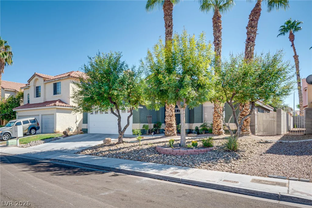 7229 Chic, Las Vegas, NV 89129
