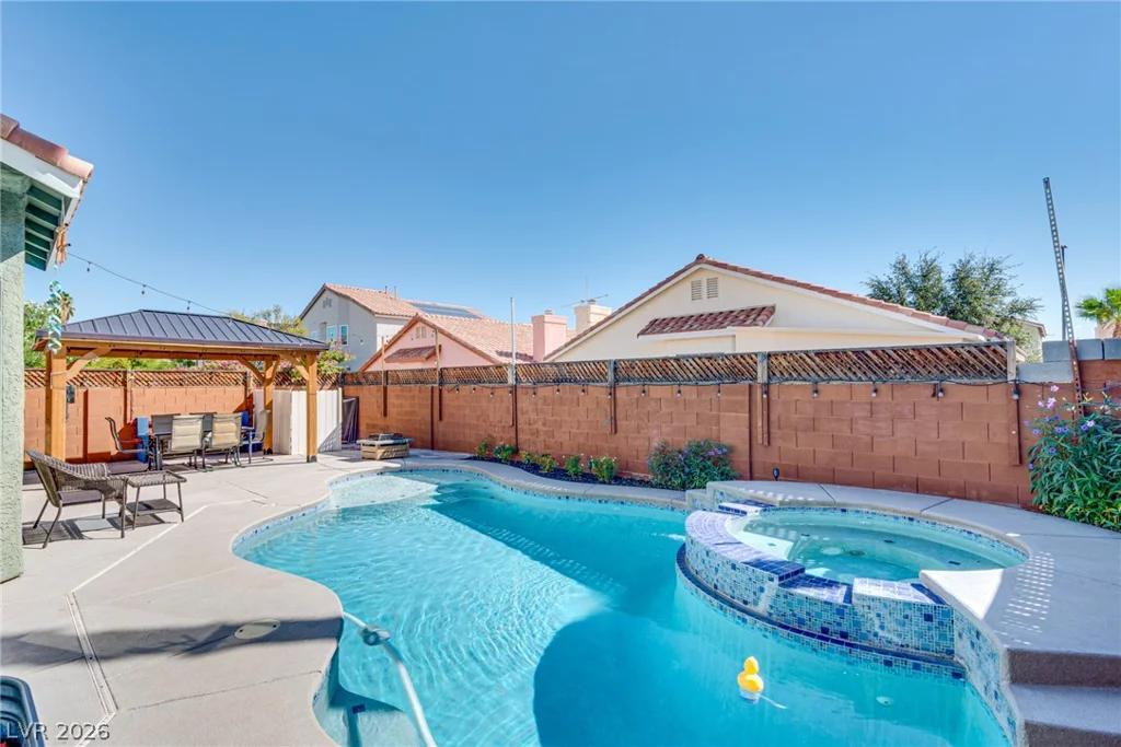 7229 Chic, Las Vegas, NV 89129