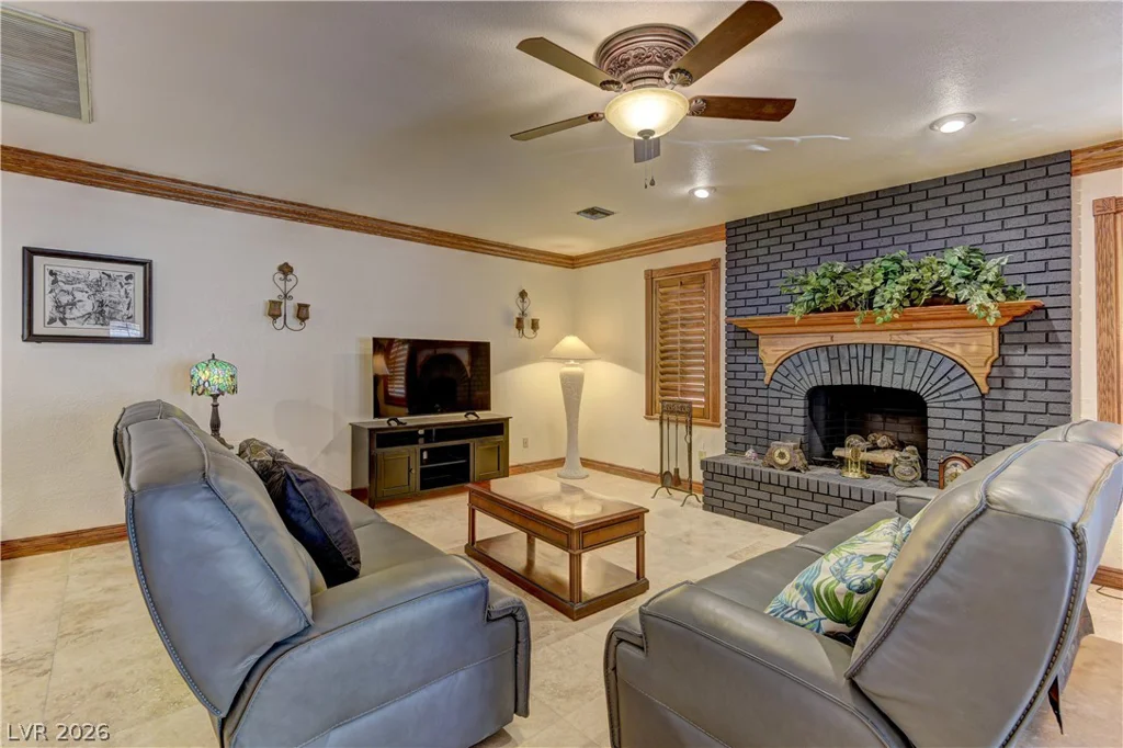 3380 Camino Gardens, Las Vegas, NV 89146