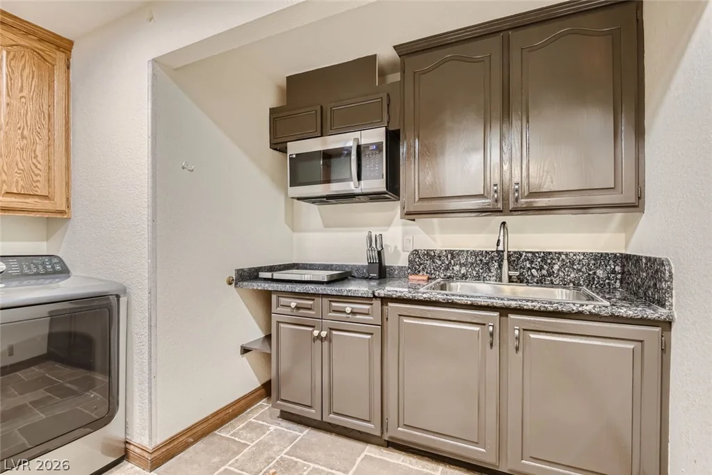 3380 Camino Gardens, Las Vegas, NV 89146