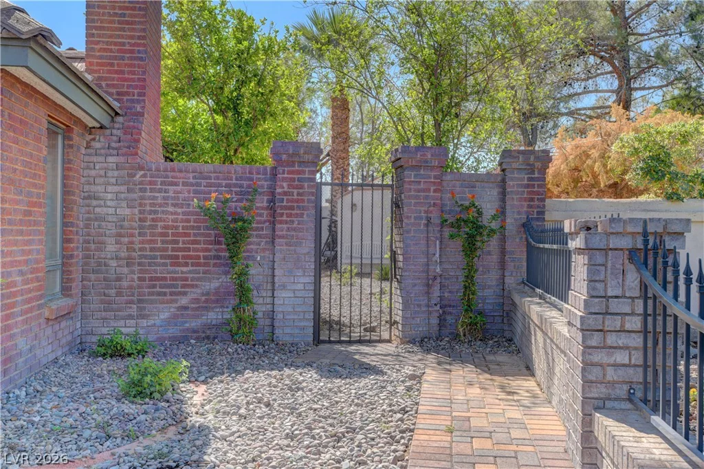 3380 Camino Gardens, Las Vegas, NV 89146