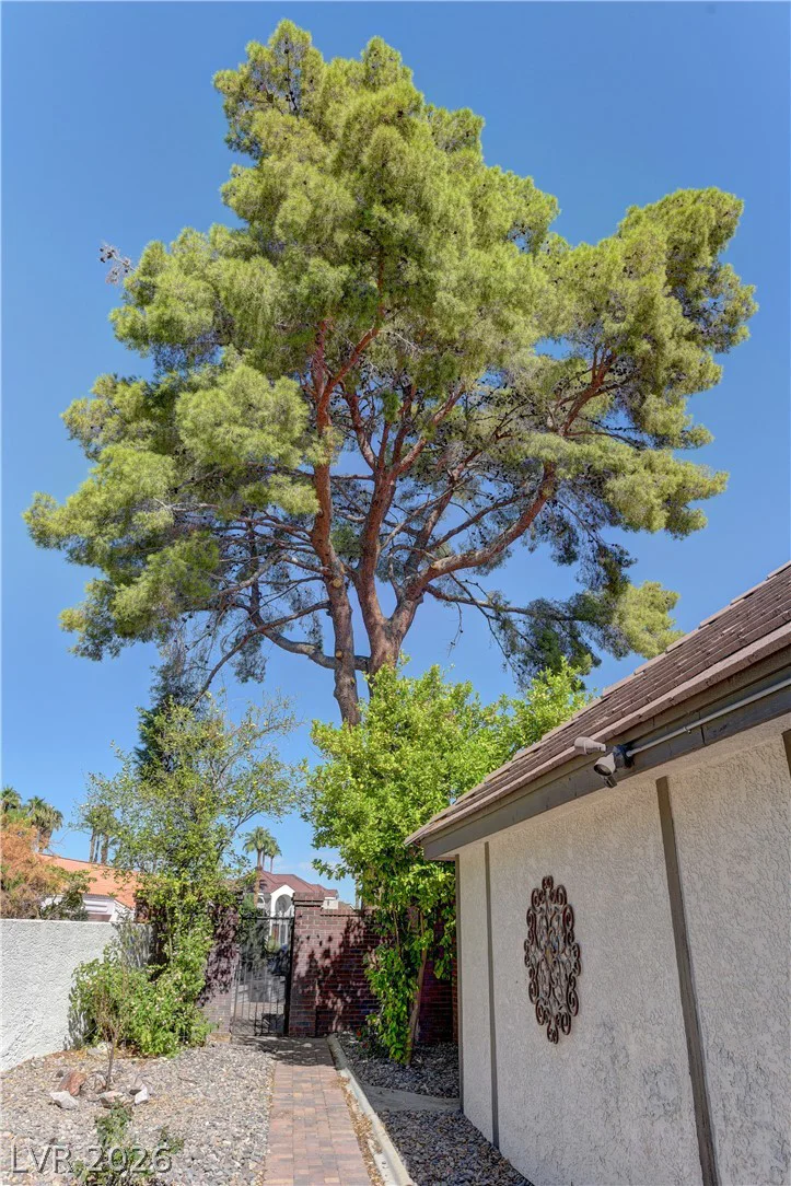 3380 Camino Gardens, Las Vegas, NV 89146