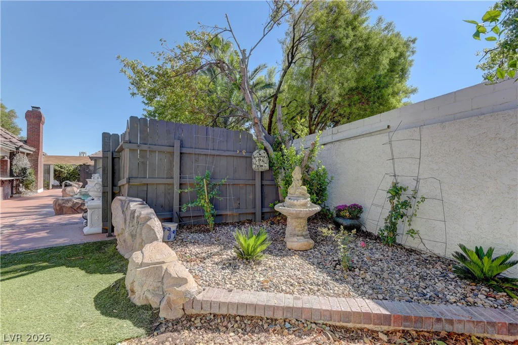 3380 Camino Gardens, Las Vegas, NV 89146