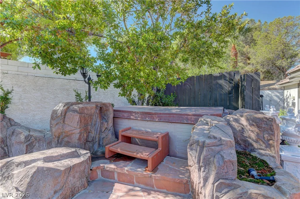 3380 Camino Gardens, Las Vegas, NV 89146