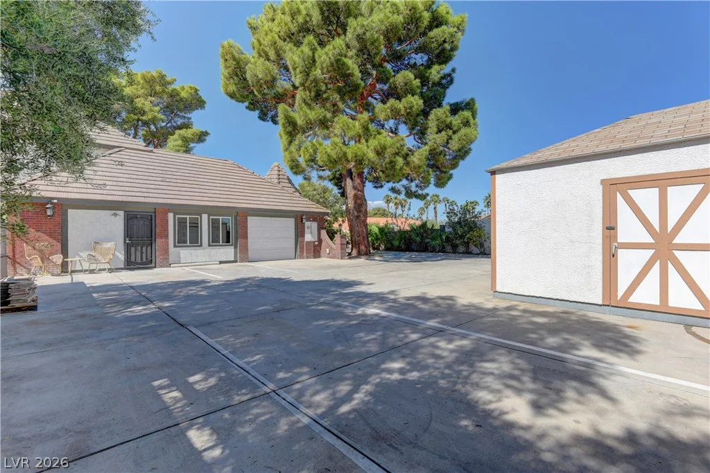 3380 Camino Gardens, Las Vegas, NV 89146