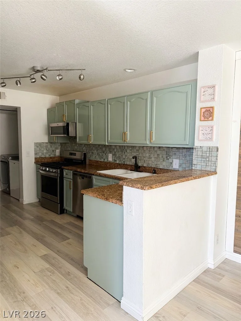 2608 Twin Pines, Henderson, NV 89074