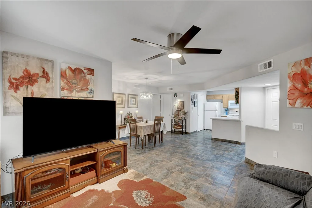 4555 Sahara, Las Vegas, NV 89104