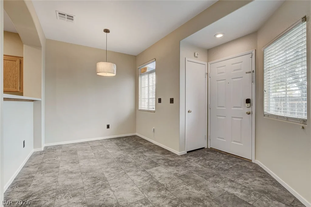 1302 Dusty Creek, Las Vegas, NV 89128
