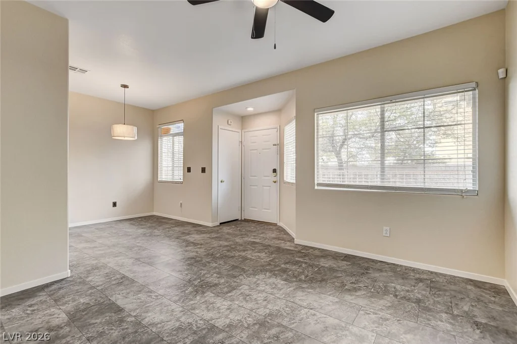 1302 Dusty Creek, Las Vegas, NV 89128