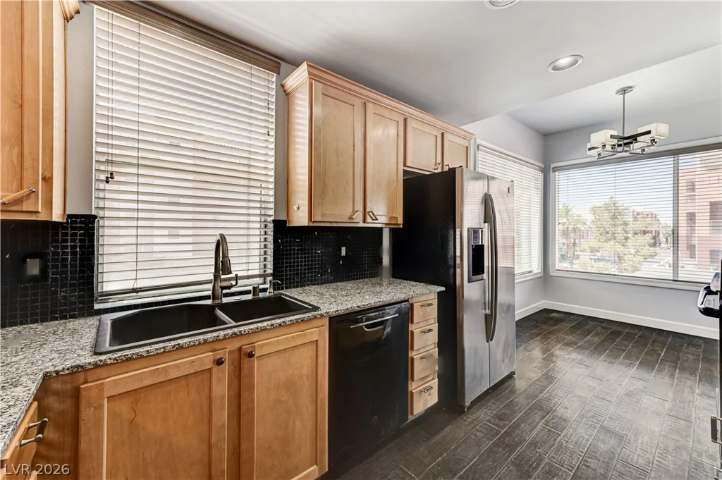 75 Agate, Las Vegas, NV 89123
