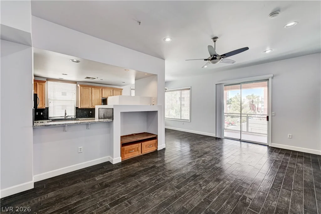 75 Agate, Las Vegas, NV 89123