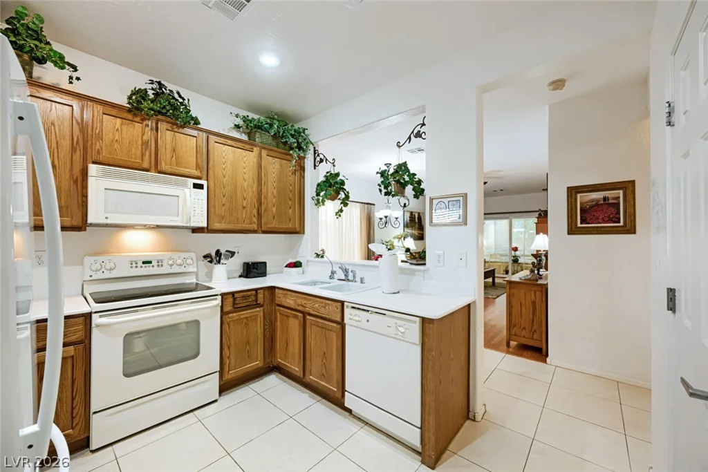 2817 Ground Robin, North Las Vegas, NV 89084