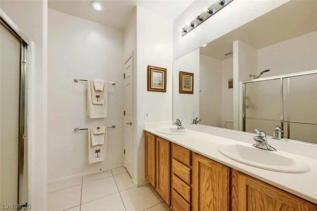 2817 Ground Robin, North Las Vegas, NV 89084