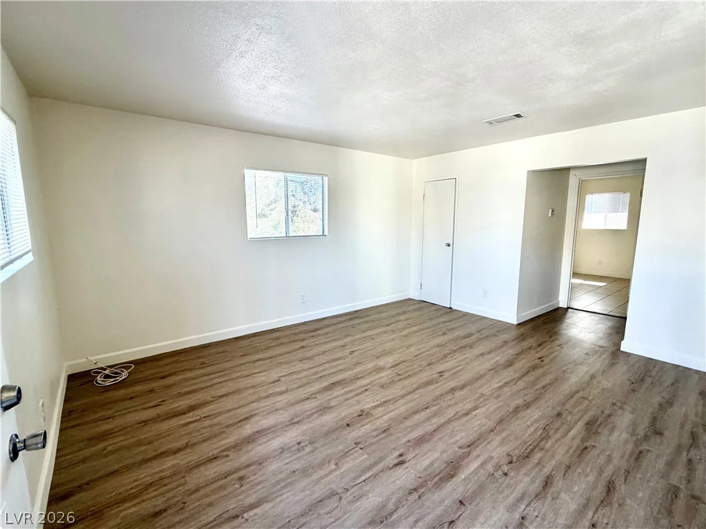 1521 Cobb, Las Vegas, NV 89101