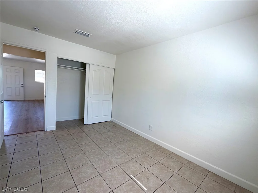 1521 Cobb, Las Vegas, NV 89101