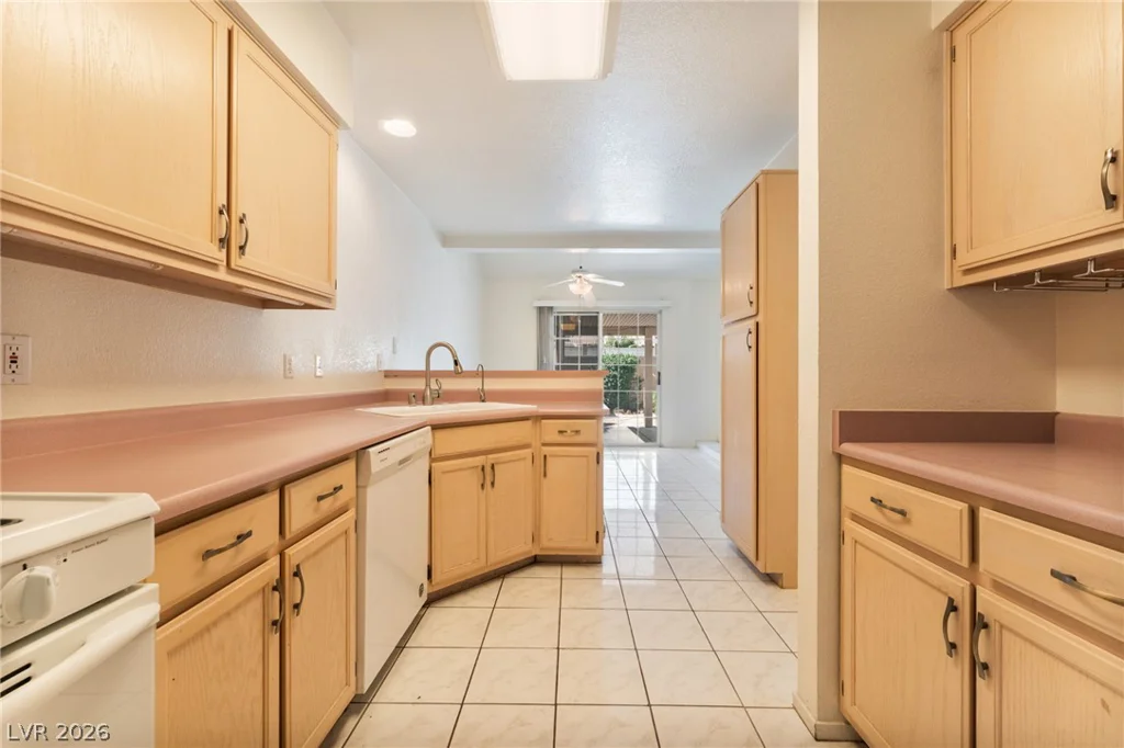 2841 Floral Peak, Henderson, NV 89074