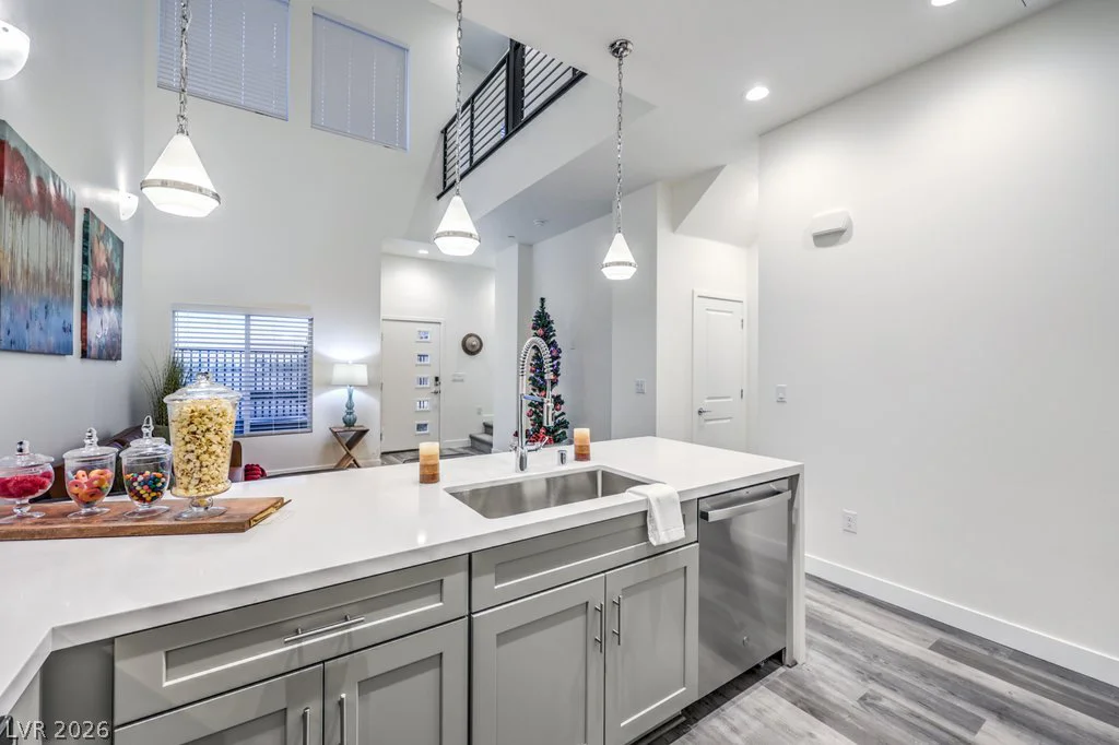 1192 Blossom Point, Las Vegas, NV 89135