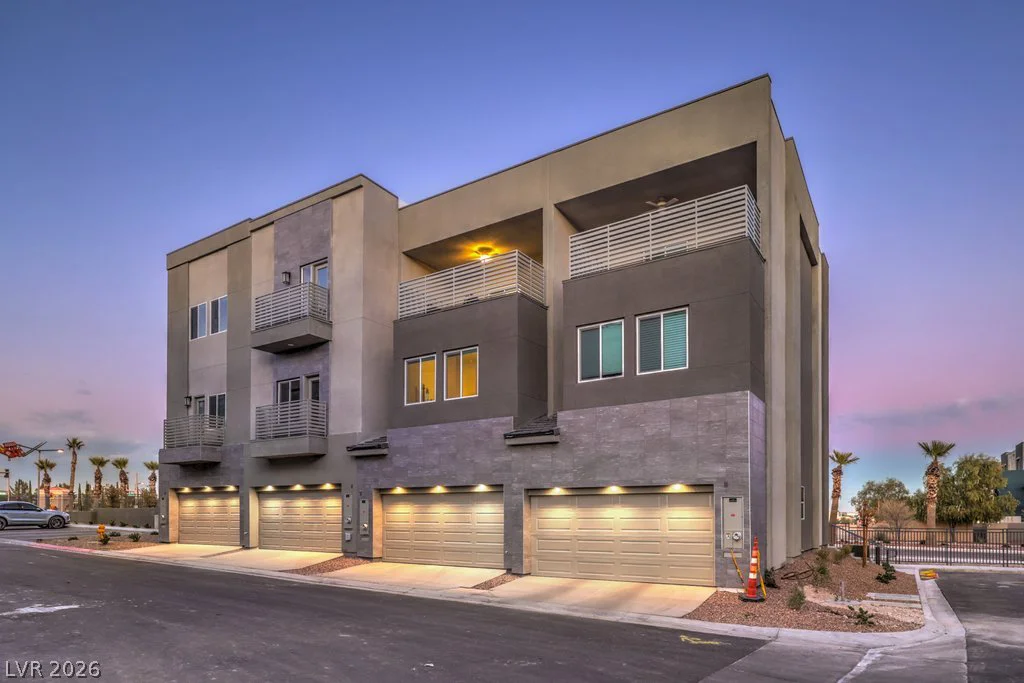 1192 Blossom Point, Las Vegas, NV 89135