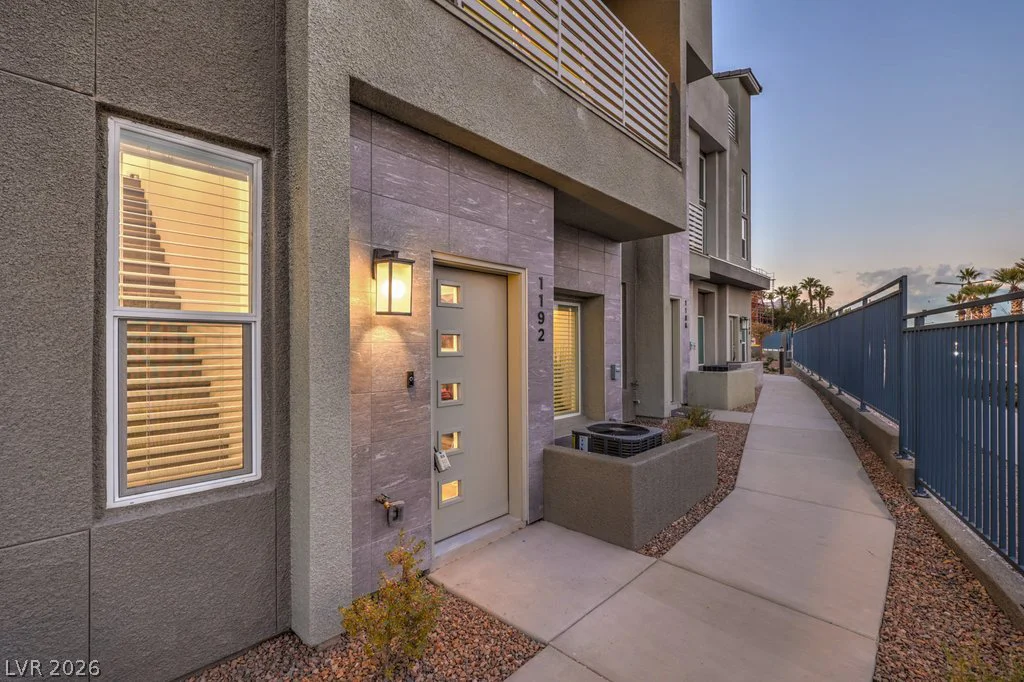 1192 Blossom Point, Las Vegas, NV 89135