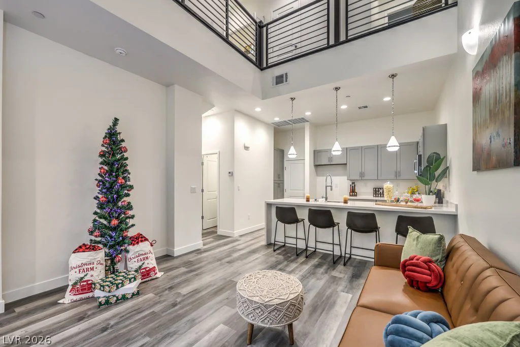 1192 Blossom Point, Las Vegas, NV 89135